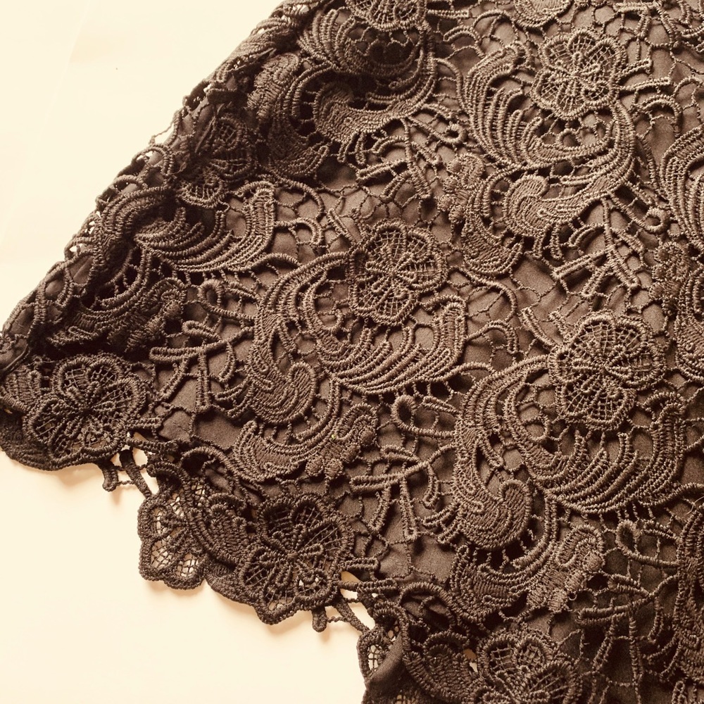 H&M crochet Mini size 4